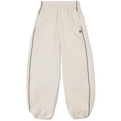 Damskie spodnie dresowe Fila San Siro. Białe spodnie dresowe Fila, bez wzorów, z dresówki, długie. W wyprzedaży za 310.50 zł.