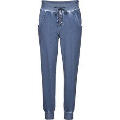 Wygodne dżinsy ze stretchem BOOTCUT bonprix niebieski. Niebieskie jeansy bonprix, bez wzorów, z jeansu. Za 74.99 zł.