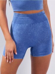 Szorty sportowe z ozdobnymi przeszyciami - niebieski. Niebieskie szorty sportowe Sinsay, bez wzorów. Za 32.99 zł.
