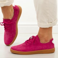 Fuksja skórzane półbuty damskie T.Sokolski w26-611. Czerwone półbuty wsuwane Sokolski, na jesień, bez wzorów, z jeansu, casualowe, z okrągłym noskiem, bez obcasa. W wyprzedaży za 179.10 zł.