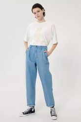 LEE PLEATED STELLA TAPER DAMSKIE SPODNIE JEANSOWE JEANSY LIGHT LINNEN L30VNBYK 112106839. Jeansy Lee, l, bez wzorów, z jeansu. Za 199.99 zł.