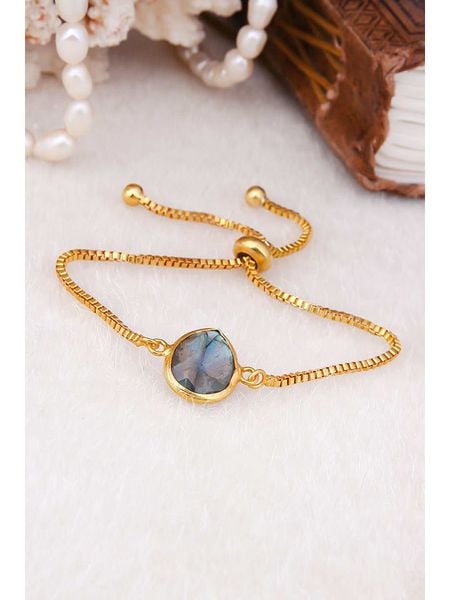 Pierres delicates Pozłacana bransoletka z amazonitem rozmiar: onesize. Zielone bransoletki Pierres delicates, pozłacane. Za 109.26 zł.