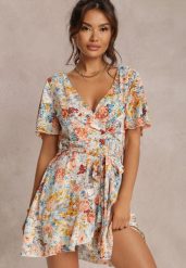 Beżowa Sukienka Peshesi. Brązowe sukienki Renee, s, bez wzorów, z materiału, bez kołnierzyka, bez ramiączek, mini, kopertowe. W wyprzedaży za 139.99 zł.