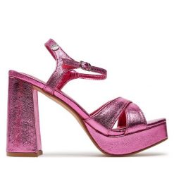 Sandały Refresh. Czerwone sandały Refresh, bez wzorów, bez obcasa, na słupku, bez zapięcia. Za 279.99 zł.