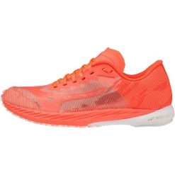 Buty do biegania damskie Mizuno Wave Duel 3. Brązowe buty do biegania Mizuno, bez wzorów, bez zapięcia, do biegania, mizuno wave. W wyprzedaży za 291.00 zł.