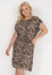 Ciemnozielona Sukienka Galis. Zielone sukienki Born2be, xl, z aplikacjami, klasyczne, bez kołnierzyka, bez ramiączek, midi. Za 69.99 zł.