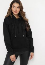 Czarna Ocieplana Bluza z Haftowanym Napisem Pinvtia. Czarne bluzy Born2be, l, bez wzorów, z polaru, casualowe, bez ramiączek, z kapturem. W wyprzedaży za 101.99 zł.