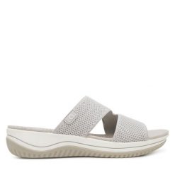 Klapki Jana. Szare klapki JANA, bez wzorów, bez obcasa, bez zapięcia. Za 199.99 zł.