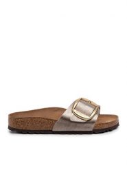 Birkenstock Klapki Madrid Big Buckle 1016237 Brązowy. Brązowe klapki Birkenstock, bez wzorów, ze skóry, bez obcasa, bez zapięcia. Za 499.99 zł.