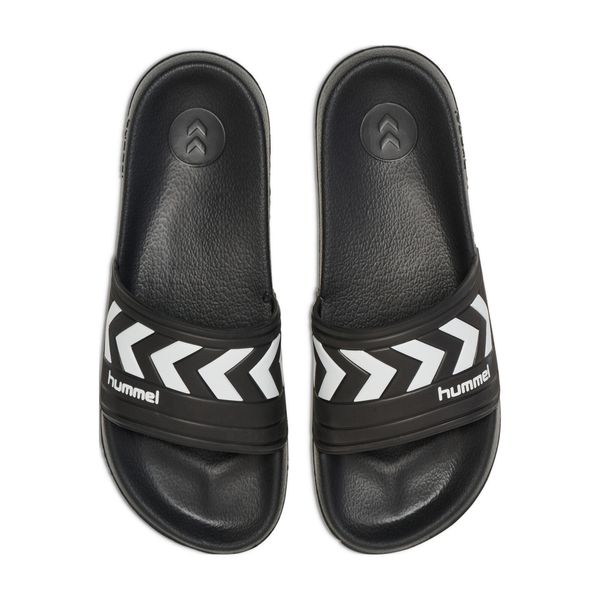 Buty do stepowania Hummel Larsen Slipper. Czarne buty treningowe Hummel, bez wzorów, do pływania. Za 135.00 zł.