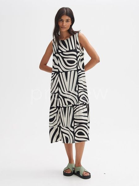 OPUS Sukienka w kolorze czarno-białym rozmiar: 36. Białe sukienki Opus, bez wzorów, z wiskozy, bez kołnierzyka, bez ramiączek, midi. Za 109.78 zł.