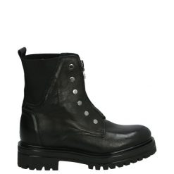 CZARNE BOTKI Z SUWAKIEM 8449 FOREST NERO. Czarne botki Venezia, bez wzorów, ze skóry, bez obcasa, bez zapięcia. Za 239.00 zł.