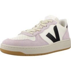 Buty VEJA VI0221443A Fioletowy. Fioletowe trekkingi Veja, bez wzorów, z tkaniny, bez zapięcia, trekkingowe. Za 587.99 zł.