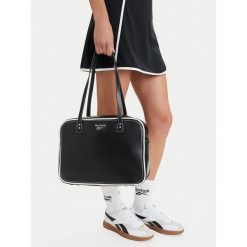 Torebka Reebok. Czarne torebki klasyczne Reebok, bez wzorów, klasyczne, bez dodatków. Za 169.99 zł.