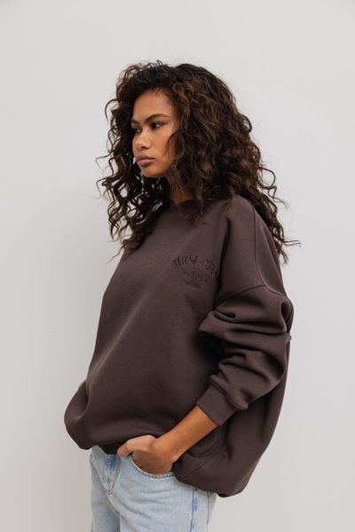 Bluza damska o kroju oversize z HAFTEM w kolorze BROWN - CRAFT. Brązowe bluzy bez kaptura Marsala, m, bez wzorów, z bawełny, bez kaptura. Za 349.90 zł.