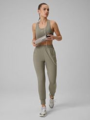 4F Spodnie treningowe szybkoschnące damskie - oliwkowe S. Brązowe spodnie sportowe 4f, bez wzorów, na fitness i siłownię. Za 179.99 zł.