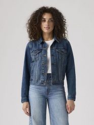 Levi's Kurtka dżinsowa w kolorze niebieskim rozmiar: S. Niebieskie kurtki Levi's, s, bez wzorów, bez kaptura. Za 199.95 zł.