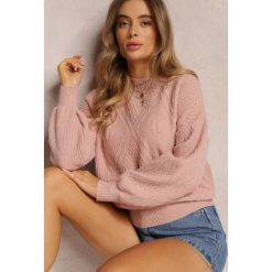 Różowy Sweter Hennessy. Czerwone swetry Renee, s, z aplikacjami, z dzianiny, casualowe, bez ramiączek. W wyprzedaży za 84.49 zł.
