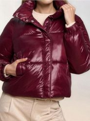 Pikowana kurtka puffer - bordowy. Czerwone kurtki Sinsay, l, bez wzorów, bez kaptura. Za 89.99 zł.