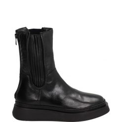 BOTKI DAMSKIE P23202 NERO. Botki Venezia, bez wzorów, ze skóry, bez obcasa, bez zapięcia. Za 389.00 zł.