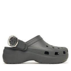 Klapki Crocs. Szare klapki Crocs, bez wzorów, bez obcasa, bez zapięcia. Za 299.99 zł.