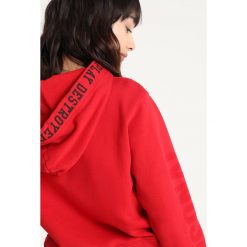 Replay Bluza z kapturem ruby red. Bluzy marki Replay. Za 369.00 zł.