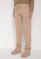 Ciemnobeżowe Sweterkowe Spodnie z Wełną z Ozdobnymi Kieszeniami Monilana. Brązowe jeansy Born2be, bez wzorów, z jeansu. Za 69.99 zł.