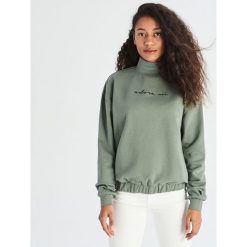 Bluza z golfem - Zielony. Bluzy marki Sinsay. Za 39.99 zł.