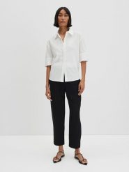 Someday Bluzka "Zubliana" w kolorze białym rozmiar: 42. Białe bluzki someday., bez wzorów, z bawełny, bez kołnierzyka, bez ramiączek. Za 130.99 zł.