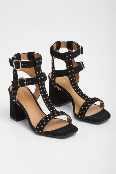 Sandały na obcasie damskie TWINSET. Sandały Twinset Milano, bez wzorów, bez obcasa, na obcasie, bez zapięcia. W wyprzedaży za 635.47 zł.