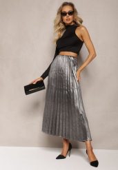 Srebrna Rozkloszowana Spódnica Maxi Zdobiona Plisowaniem i Metaliczną Nicią Dervila. Szare spódnice Renee, s, z aplikacjami, eleganckie, maxi, rozkloszowane. W wyprzedaży za 63.99 zł.