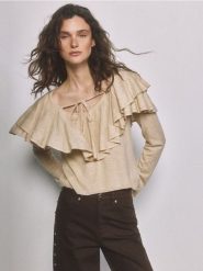 Sweter z falbaną - beżowy. Brązowe swetry Reserved, l, bez wzorów, z dzianiny, bez ramiączek. Za 139.99 zł.