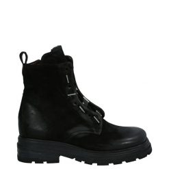 BOTKI Z KWADRATOWYM NOSKIEM A25205 NERO. Botki Venezia, bez wzorów, z nubiku, bez obcasa, bez zapięcia. Za 369.00 zł.