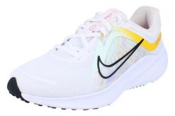 Buty do biegania damskie Nike Quest 5 Premium. Białe buty do biegania Nike, bez wzorów, z materiału, bez zapięcia, do biegania. Za 445.00 zł.