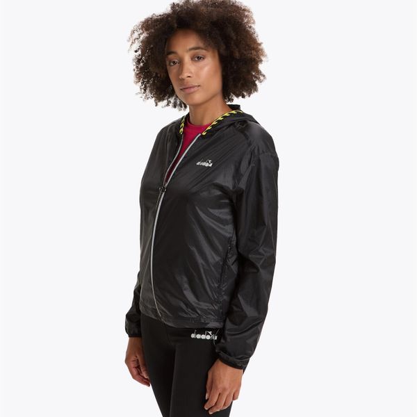 Kurtka damska DIADORA L. MULTILAYER JACKET BE ONE. Czarne kurtki Diadora, l, bez wzorów, bez kaptura. Za 169.99 zł.