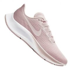 Buty do biegania damskie Nike Wmns Air Zoom Pegasus 37. Czerwone buty do biegania Nike, bez wzorów, z materiału, bez zapięcia, do biegania. Za 573.00 zł.