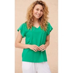 Bluzka Damska Still BS Emerald. Bluzki blue shadow, bez wzorów, z bawełny, bez kołnierzyka, bez ramiączek. Za 129.90 zł.