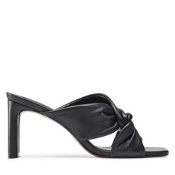 Klapki Dune London. Czarne klapki Dune London, bez wzorów, bez obcasa, bez zapięcia. Za 349.99 zł.