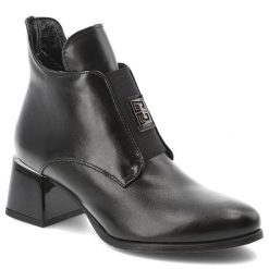 Botki damskie Armodo o eleganckim fasonie z gładką cholewką ozdobną elastyczną wstawką i stabilnym obcasem czarne, 60560 M.Czarny+Cn. Czarne botki Armodo, bez wzorów, eleganckie, bez obcasa, bez zapięcia. Za 439.00 zł.