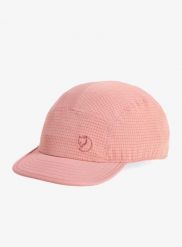 Czapka z daszkiem damska Fjallraven Abisko Trekking Cap. Czerwone czapki z daszkiem Fjällräven, bez wzorów, z bawełny. Za 218.75 zł.