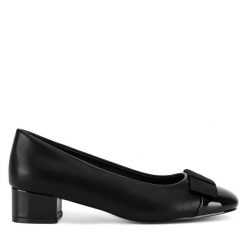 Czółenka Lasocki. Czarne czółenka Lasocki, bez wzorów, bez obcasa, bez zapięcia. Za 179.99 zł.