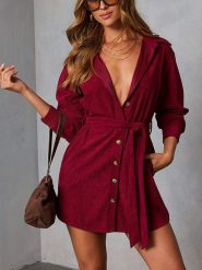 Milan Kiss Sukienka w kolorze bordowym rozmiar: L. Czerwone sukienki Milan Kiss, na co dzień, l, bez wzorów, z tkaniny, bez kołnierzyka, bez ramiączek, mini, proste. Za 217.99 zł.