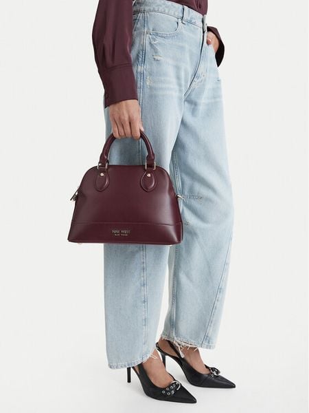 Nine West Torebka CEO-OPAL DREAM-LDA9210 Bordowy. Czerwone torebki klasyczne Nine West, bez wzorów, ze skóry, bez dodatków. Za 249.99 zł.
