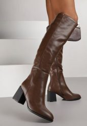 Brązowe Kozaki Vices na Słupku z Przeszyciami Codvira. Brązowe kozaki Renee, bez wzorów, z jeansu, eleganckie, bez obcasa, na obcasie, bez zapięcia. Za 159.99 zł.
