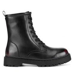 Botki JENNY. Czerwone botki Jenny, bez wzorów, bez obcasa, na płaskiej podeszwie, bez zapięcia. Za 143.99 zł.