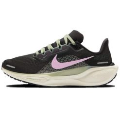 Buty do biegania damskie Nike Air Zoom Pegasus. Buty do biegania Nike, bez wzorów, z materiału, bez zapięcia, do biegania. Za 879.00 zł.