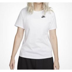 Koszulka Damska Nike Biała Bawełniana T-Shirt Sportowa. Białe t-shirty sportowe Nike, l, bez wzorów, z bawełny, bez ramiączek, na fitness i siłownię. Za 119.00 zł.