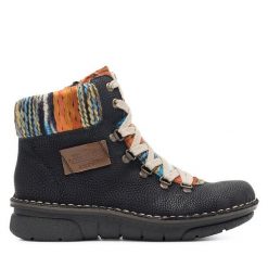 Botki Rieker. Czarne botki Rieker, bez wzorów, bez obcasa, na płaskiej podeszwie, bez zapięcia. Za 369.99 zł.