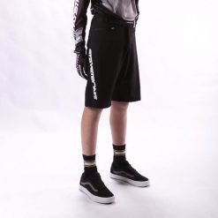 Szorty Stay Strong V2 race. Białe szorty STAY STRONG, bez wzorów, eleganckie. W wyprzedaży za 304.99 zł.