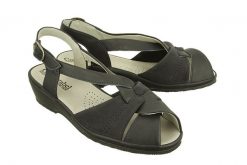 COMFORTABEL 710653-5 blau, sandały damskie. Niebieskie sandały Comfortabel, bez wzorów, bez obcasa, na koturnie, bez zapięcia. Za 309.90 zł.